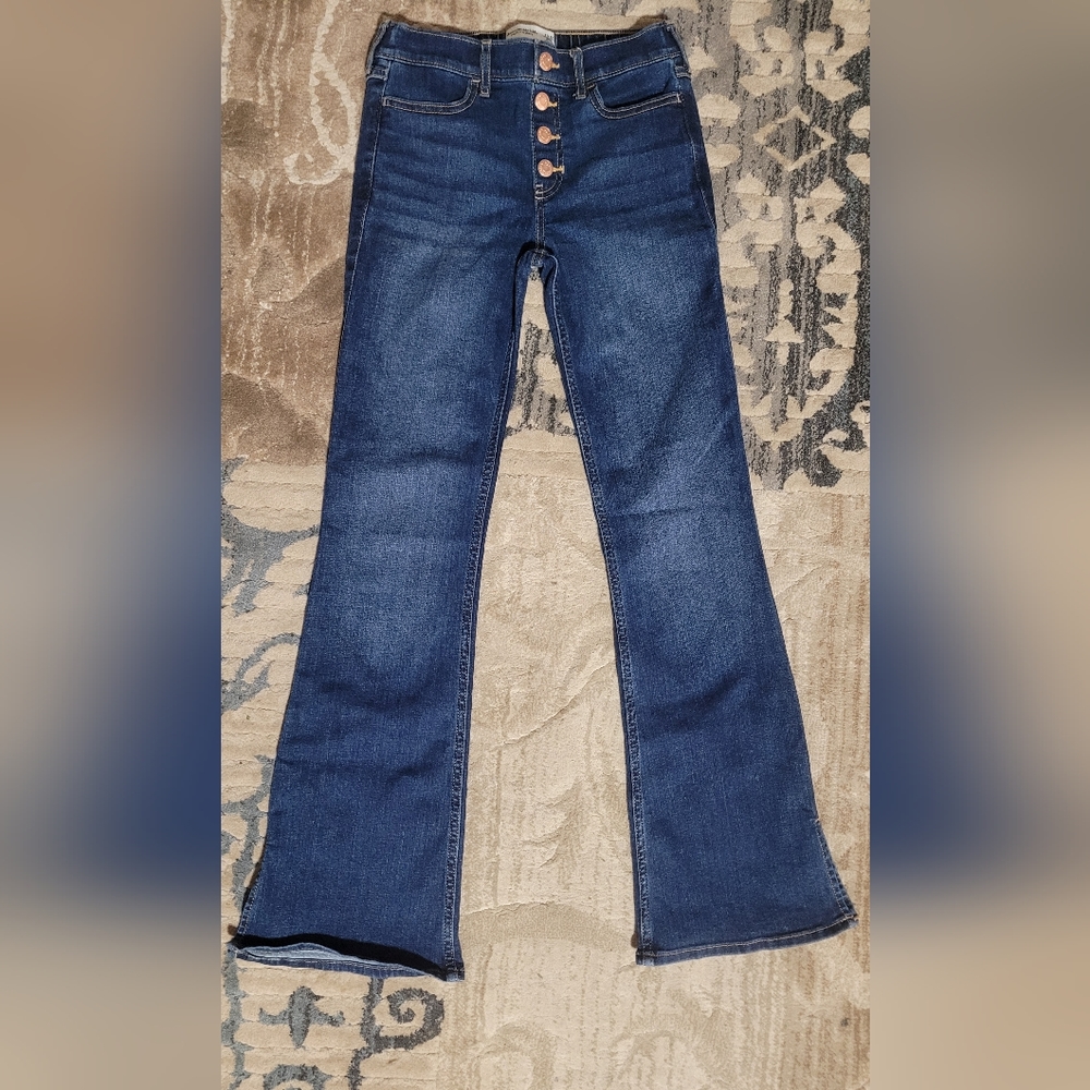 Girls Abercrombie Kids Flare Jeans. Like new. Size 11/12 Long